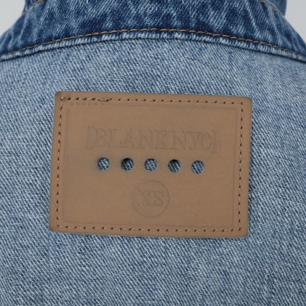 Blank NYC Jean Jacket Womens XS Blue Cotton Denim Raw Hem Distressed FLAW - Picture 3 of 16